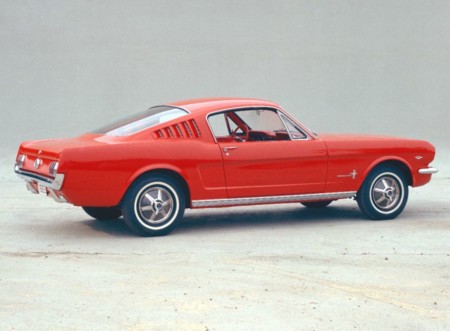 Ford Mustang Fastback 1965 01