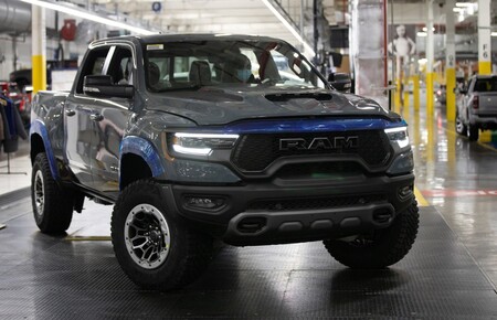 La RAM 1500 TRX 2021 inicia producción: la pick-up más capaz de FCA que pronto llegará a México