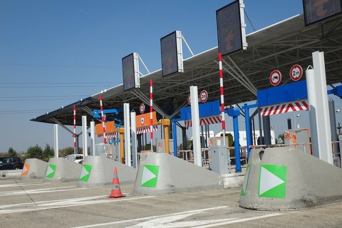 Las autopistas de Tarragona a Alicante y de Sevilla a Cádiz suprimen el peaje desde el uno de enero