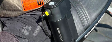 El truco japonés para no pasar calor en la moto es este curioso termo, y es tan simple que asusta