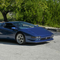 Cizeta V16T, el exceso hecho superdeportivo con un V16 creado por un loco mecánico y el productor músical Giorgio Moroder 