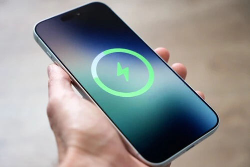 Cómo saber cuánto tiempo le queda a tu iPhone para cargarse? iOS 26 por fin  responde a la pregunta