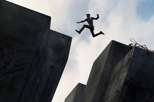 Prometía ser una gran saga de ciencia ficción y se quedó en el intento, pero su primera entrega me devolvió las ganas por el género