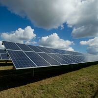 China ha encontrado un filón en el sol de Andalucía: el gigante Jinko Power prepara un complejo solar de casi 400 MW en Huelva 