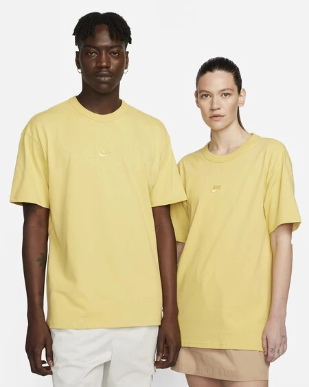 M Nsw Prem Essntl Sust Tee