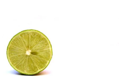 La vitamina C te ayuda a combatir el envejecimiento de la piel
