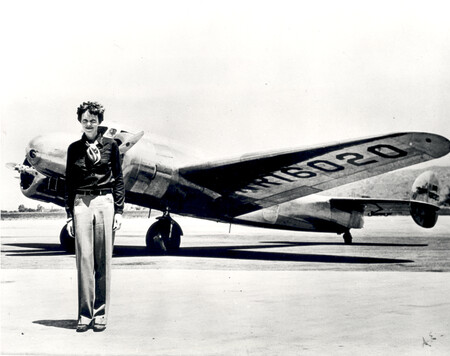 Amelia Earhart Gpn 2002 000211