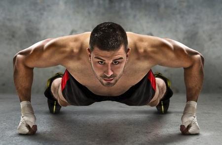 Cómo empezar a realizar ejercicios calisténicos para entrenar fuera del gimnasio