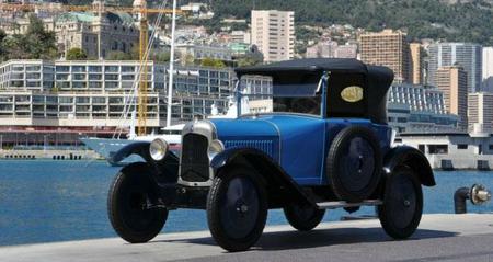 Alberto de Mónaco subastará la colección de coches de su padre