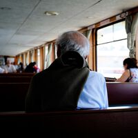 Estos nómadas digitales con más de 50 años están rompiendo el mito de que viajar y trabajar es algo solo para millennials o Gen Z