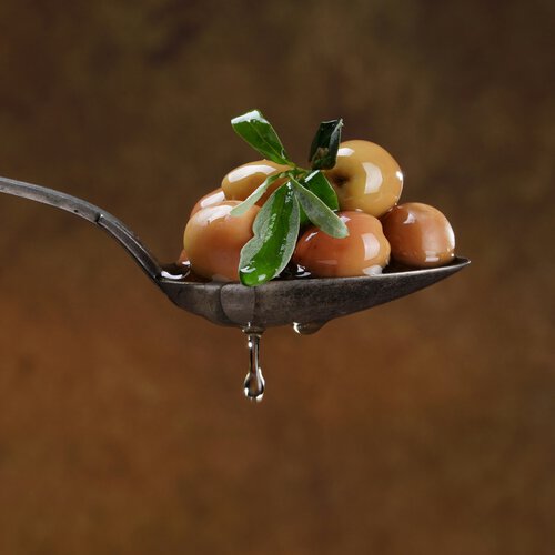 Durante siglos, las hojas de olivo se usaban para alimentar ganado. Ahora unos científicos granadinos quieren que revolucionen nuestra nutrición