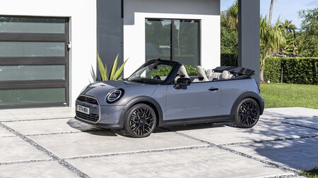 Mini Cabrio 2025 1
