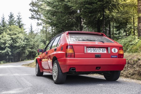 Lancia Delta HF Integrale trasera
