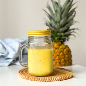Batido de piña, una bebida de lo más refrescante con sabor a vacaciones