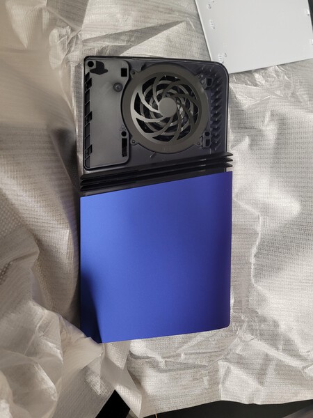 Sony avisa antes del lanzamiento de PS5 Pro para que no te equivoques. Las carcasas de PlayStation 5 no son compatibles con la Pro