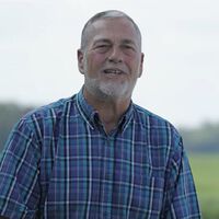 Un agricultor vio cómo el agua abría barrancos en su campo de 283 hectáreas y cambió su forma de trabajar: hoy cultiva 3.200 hectáreas 