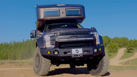 Jason Momoas Earthroamer Xv Lti Is A Luxurious Expensive Overlanding Beast 01