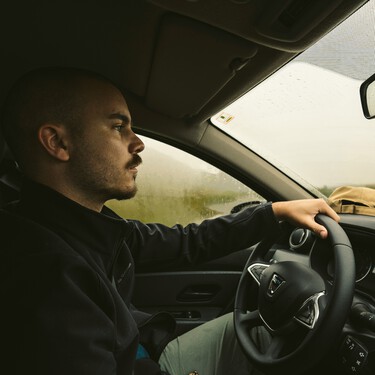 La ansiedad laboral está alejando a los hombres de lo que más les gustaba: conducir su coche 