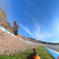 Cómo destrozar una KTM 1290 Super Duke R de 21.000 euros en el Circuito de Jerez por una mancha de aceite