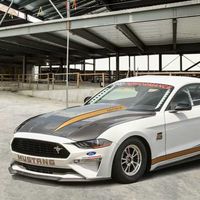 Este es el brutal Ford Mustang Cobra Jet: Una bestia de 8,5 segundos y 241 km/h en el cuarto de milla 