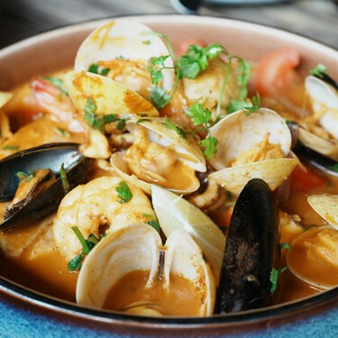 Almejas frescas de las Rías Baixas que son perfectas para hacer a la marinera o añadir a un delicioso arroz meloso