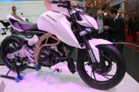 BMW de pequeña cilindrada, y van...