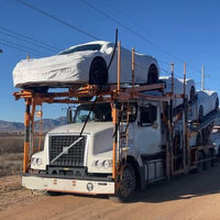 GTA en la vida real: le sueltan de la cárcel y decide robar un camión lleno de Corvettes "para volver a casa"