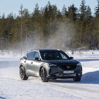 Probamos el exclusivo CUPRA Formentor VZ5 en Laponia: 15 grados bajo cero y la magia del modo Drift en una experiencia única