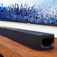 JBL pone a la venta su primera barra de sonido con Android TV y Google Assistant integrados