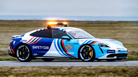 Porsche Taycan Turbo S Safety Car Formula E 2022