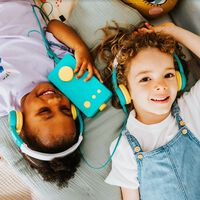 Los mejores audiocuentos infantiles para que los niños echen a volar su imaginación
