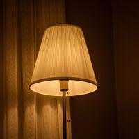 Las tarifas de la luz más baratas para empezar septiembre de 2026 ahorrando. Así queda la PVPC con respecto a las del mercado libre 