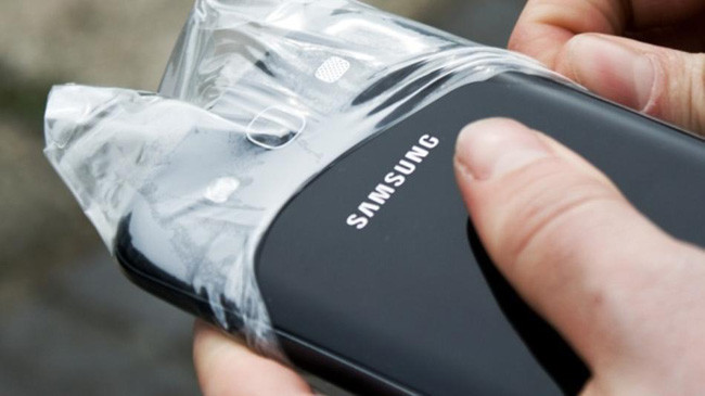 Smartphone condom