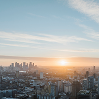 Da ficção científica para a realidade: cientistas propõem "diminuir" a luz do sol para desacelerar efeitos do aquecimento global, mas equipe de pesquisadores afirma que isso levará ao caos