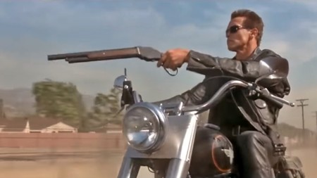 ¡Brutal! La moto de 'Terminator 2' se ha subastado por unos descomunales 520.000 dólares