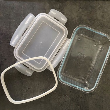 No sabía que estaba limpiando mis tuppers mal. Es un error muy común que puede ser peligroso para la salud