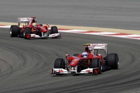 Fernando Alonso gana en su debut con Ferrari