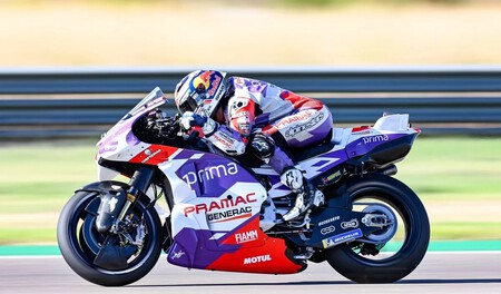 Jorge Martín lidera en el prometedor regreso de Marc Márquez a MotoGP y Aleix Espargaró se cae dos veces