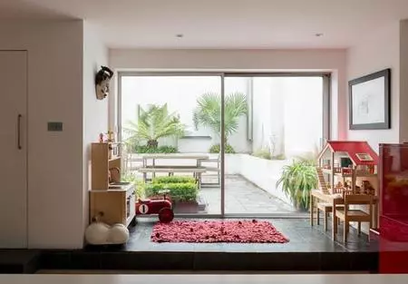 Espacios abiertos y rincones con encanto en una amplia casa para una gran familia en Londres