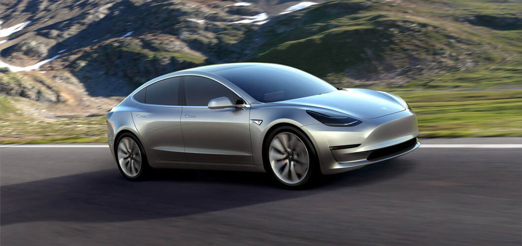 Tesla Model 3: hasta 499 km de autonomía y Autopilot, pero pagando bien por cada extra de más