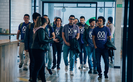 Te enseño a programar si me das el 15% de tu salario cuando trabajes: así funciona Microverse 