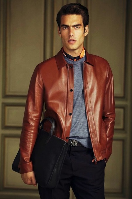 Jon Kortajarena y Loewe: la clásica elegancia y el buen saber vestir en la Primavera-Verano 2013