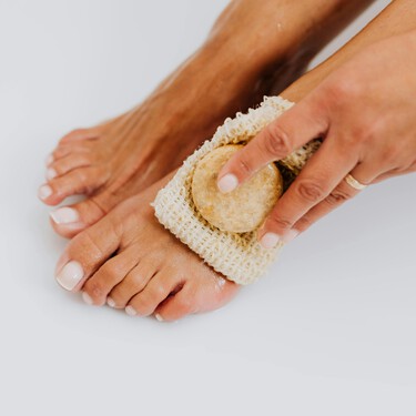 Beneficios de lavarse los pies con bicarbonato de sodio y aceite de oliva 