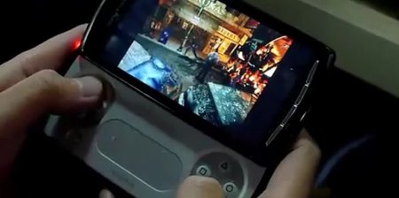 'Resident Evil 2' y 'Ridge Racer' en el PSP Phone. Vídeo