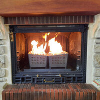 Este invento permite usar pellet en todas las estufas y chimeneas aunque sean de leña y ahorrar dinero para generar calor