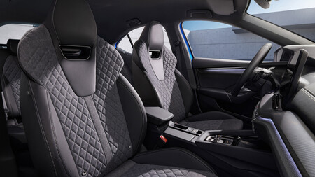 Skoda Octavia 2024 1