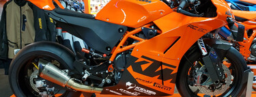 Una MotoGP de calle busca hogar: esta potente y exclusiva KTM RC 8C ha salido a subasta, y está barata