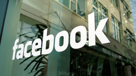 Facebook vuelve a experimentar con tiendas online propias, ¿es el momento adecuado?