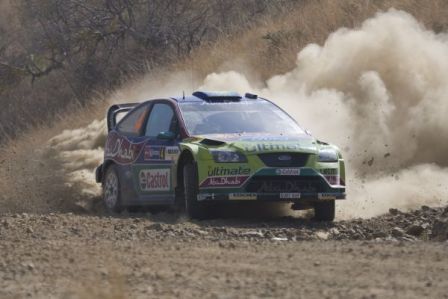 Jari-Matti Latvala sigue sorprendiendo y lidera el Rally de México
