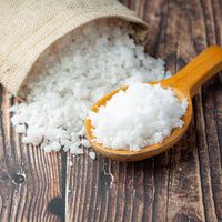 El truco de la sal en las ventanas para solucionar un problema común en los meses de invierno